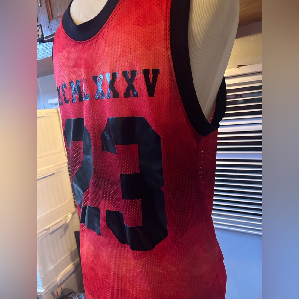 nwot Air Jordan MCMLXXXV #23 Jersey Tank - Picture 10 of 13